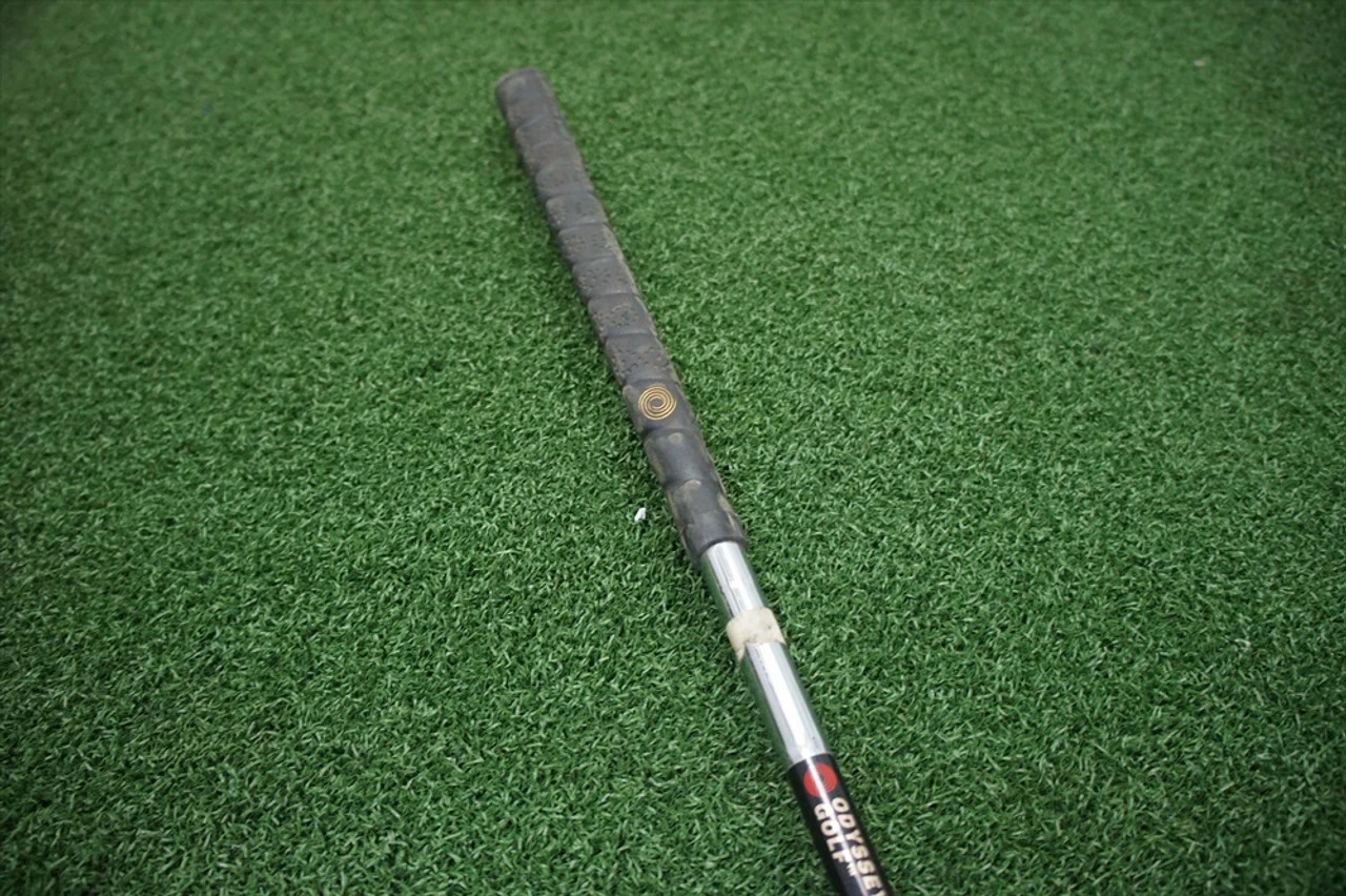Odyssey Df Dual Force 552 33" Putter Good 219363 Right Handed Golf Club 6 Odyssey Df Dual Force 552 33" Putter Good 219363 Right Handed Golf Club - Image 4
