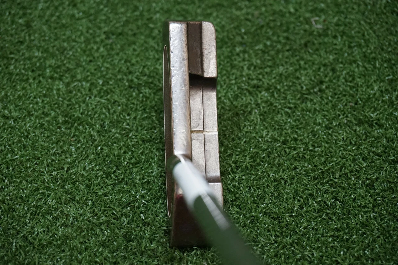 Taylormade Rossa Modena 8 34" Inch Putter 522079 Cgb Right Handed Golf Club 6 Taylormade Rossa Modena 8 34" Inch Putter 522079 Cgb Right Handed Golf Club - Image 4