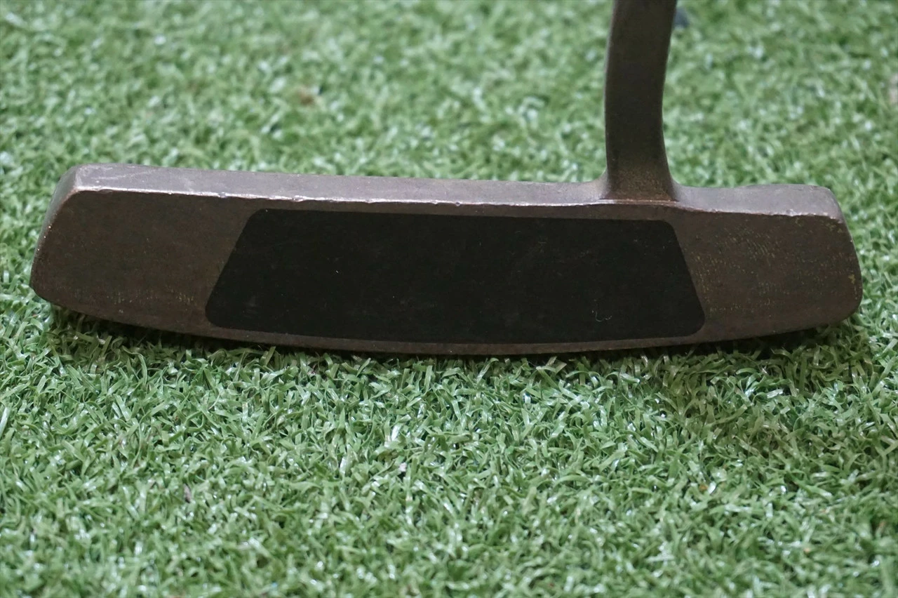 Odyssey Df 552 35" Inch Steel Shaft Putter Rh 0529970 Right Handed Golf Club 4 Odyssey Df 552 35" Inch Steel Shaft Putter Rh 0529970 Right Handed Golf Club - Image 2