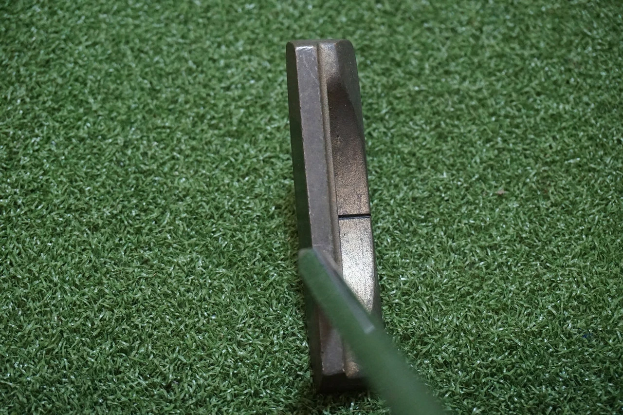 Odyssey Df 552 35" Inch Steel Shaft Putter Rh 0529970 Right Handed Golf Club 5 Odyssey Df 552 35" Inch Steel Shaft Putter Rh 0529970 Right Handed Golf Club - Image 3