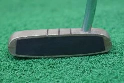 Odyssey Df Dual Force Rossie 2 33" Inch Putter Rh 0624294 Right Handed 8 Odyssey Df Dual Force Rossie 2 33" Inch Putter Rh 0624294 Right Handed -Cheap Putters Store 00624294 3 37833.1658437940