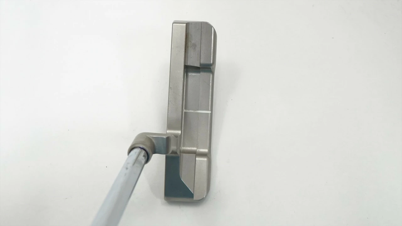 Bettinardi 2019 Studio Stock 2 35" Putter Excellent Rh 0942018 6 Bettinardi 2019 Studio Stock 2 35" Putter Excellent Rh 0942018 - Image 4