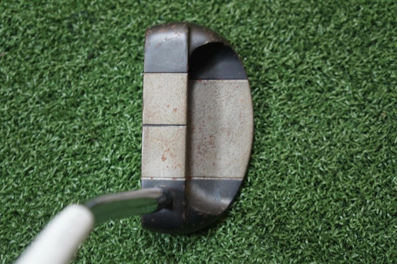 Never Compromise Sub 30 A2 34" Inch Putter Rh 0243605 Used Golf Right Handed 6 Never Compromise Sub 30 A2 34" Inch Putter Rh 0243605 Used Golf Right Handed - Image 4