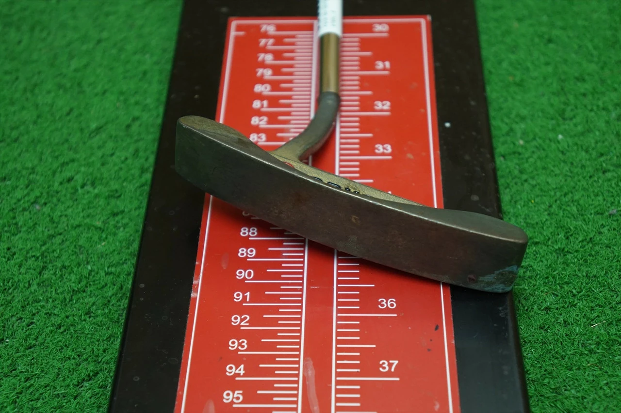 Odyssey Df552 34" Steel Shaft Putter Rh 0689772 Right Handed Golf Club 6 Odyssey Df552 34" Steel Shaft Putter Rh 0689772 Right Handed Golf Club - Image 4