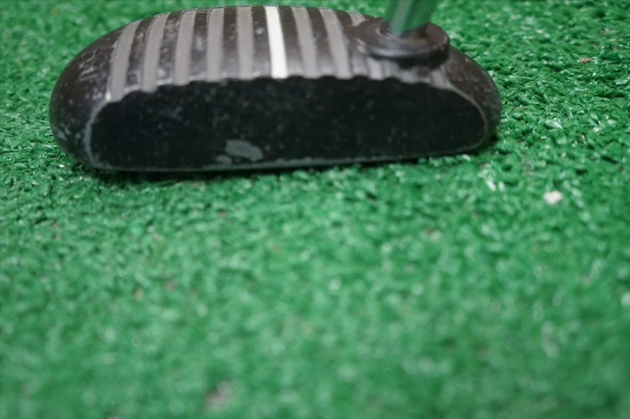Ram Zebra Face Balanced 32"" Inch Putter Rh Good 0254410 Used Golf Right Hand 4 Ram Zebra Face Balanced 32"" Inch Putter Rh Good 0254410 Used Golf Right Hand - Image 2