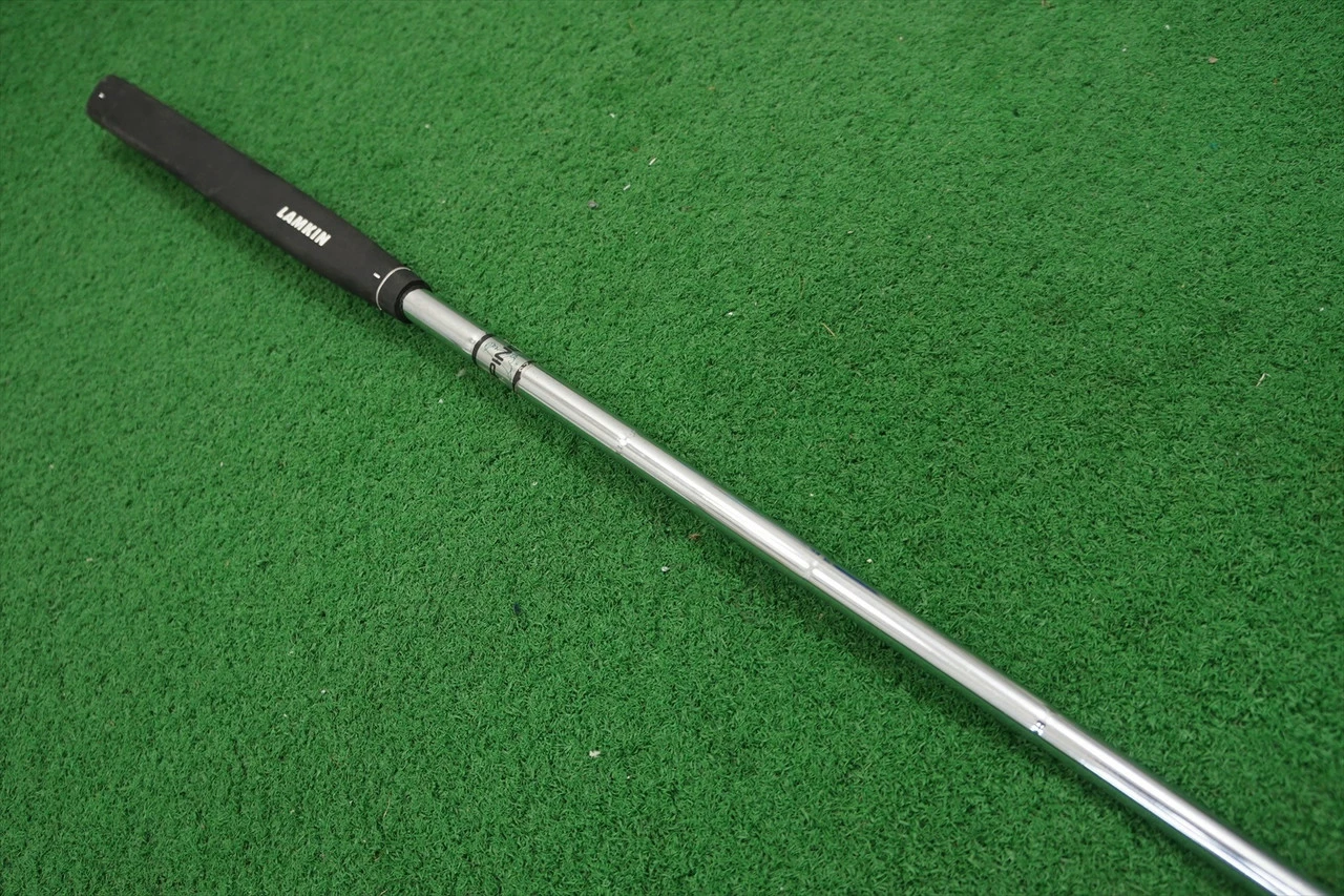 Ping Kushin 35" Inch Steel Shaft Putter Rh 0656119 Right Handed Golf Club 6 Ping Kushin 35" Inch Steel Shaft Putter Rh 0656119 Right Handed Golf Club - Image 4